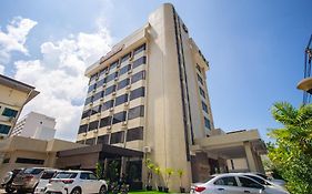 Somerset Hotel